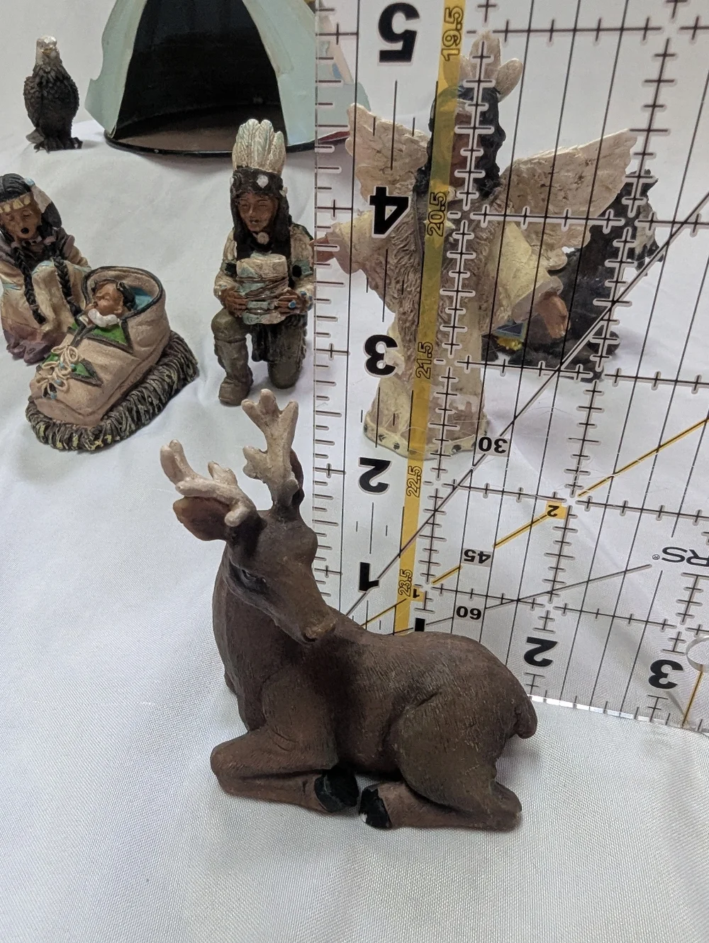2003 WMG Vintage Native American Resin Christmas Nativity Set 12 Peices SEE